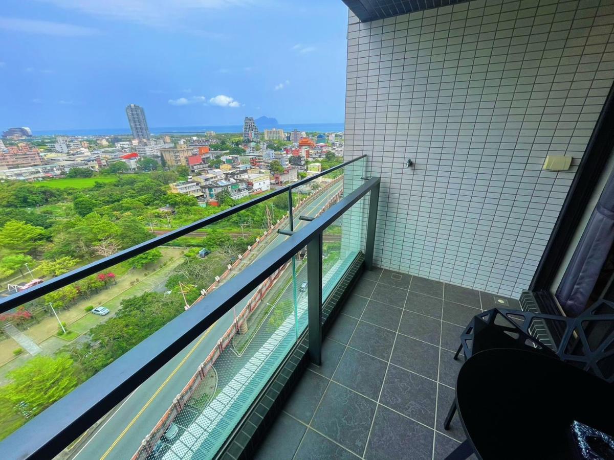 Toucheng Happyhouse頭城黑皮家 附早餐 Apartment Exterior photo